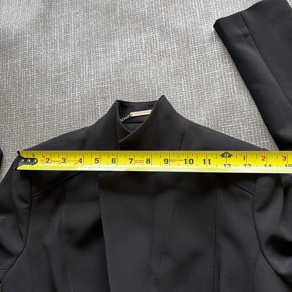 White House black market WHBM black cropped blazer size 0 - Picture 6 of 9